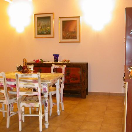 Agriturismo Radamez Monzambano Buitenkant foto